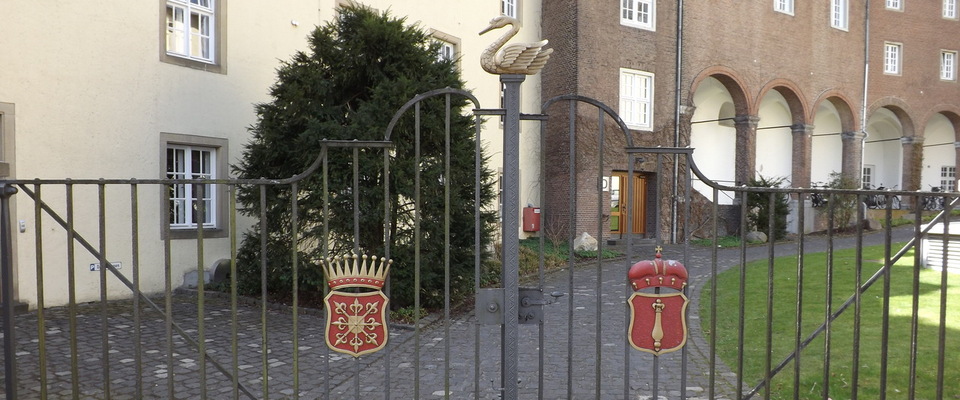 Tor zum Innenhof der Schwanenburg